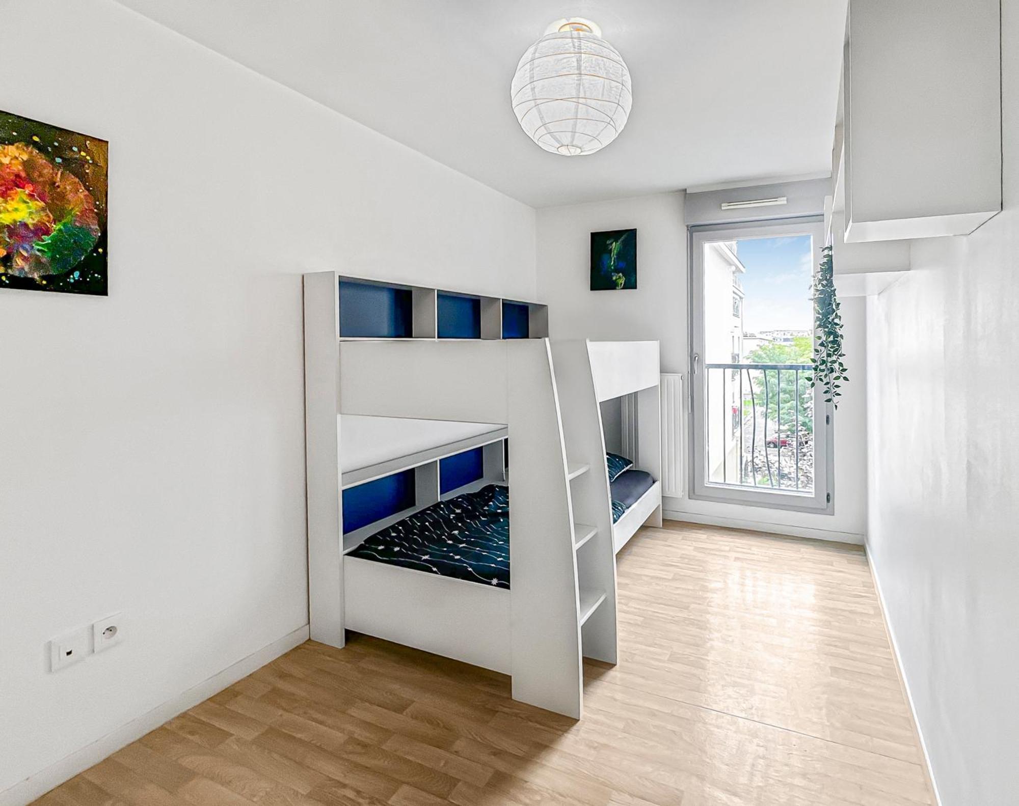 Balcon Prive, Parking Gratuit, Orly 5 Kms Apartment