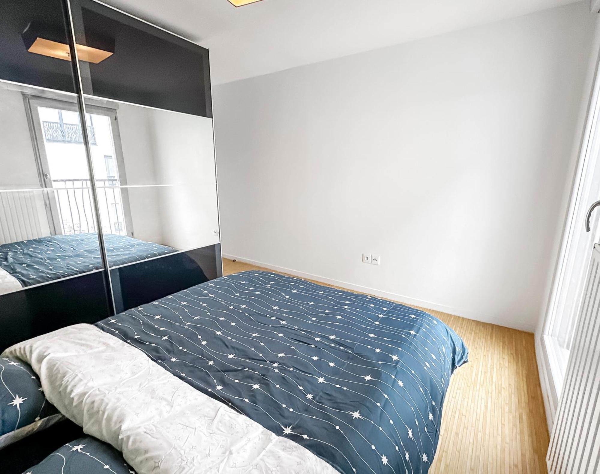 Apartment Balcon Prive, Parking Gratuit, Orly 5 Kms *